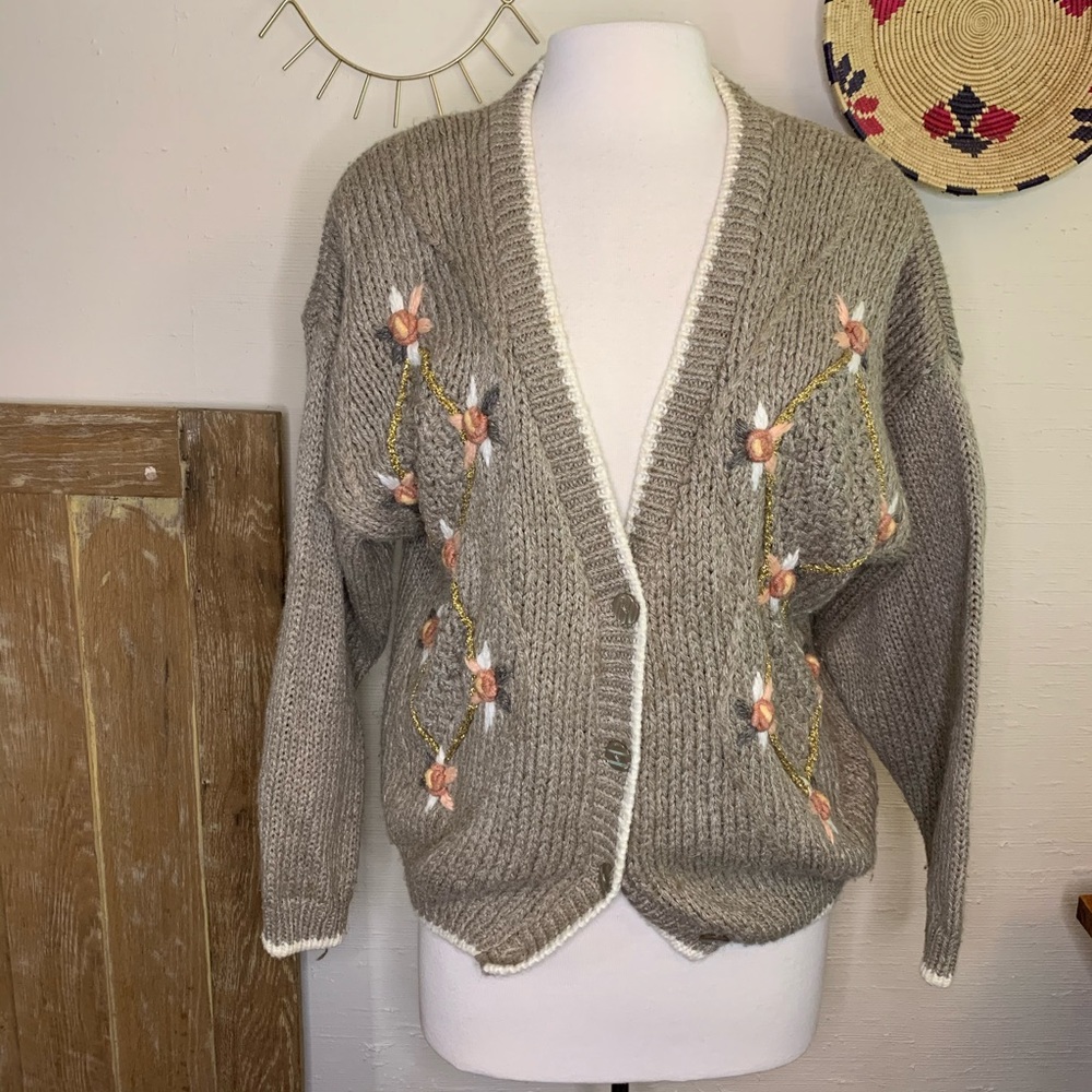 Vintage knit embroidered cardigan